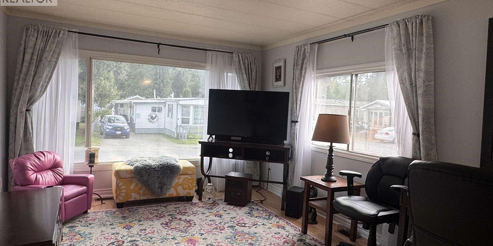 1 3889 MULLER AVENUE Terrace Photo 8 1 3889 MULLER AVENUE Terrace Photo 8